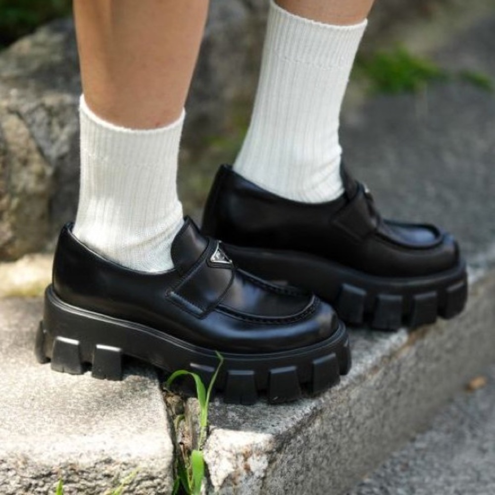 Brushed leather Monolith loafers